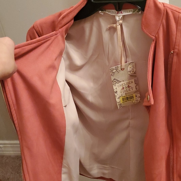 Jacket - Picture 3 of 4